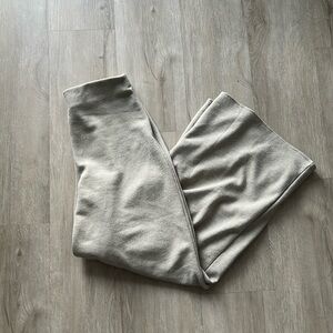 Beige pants seamless